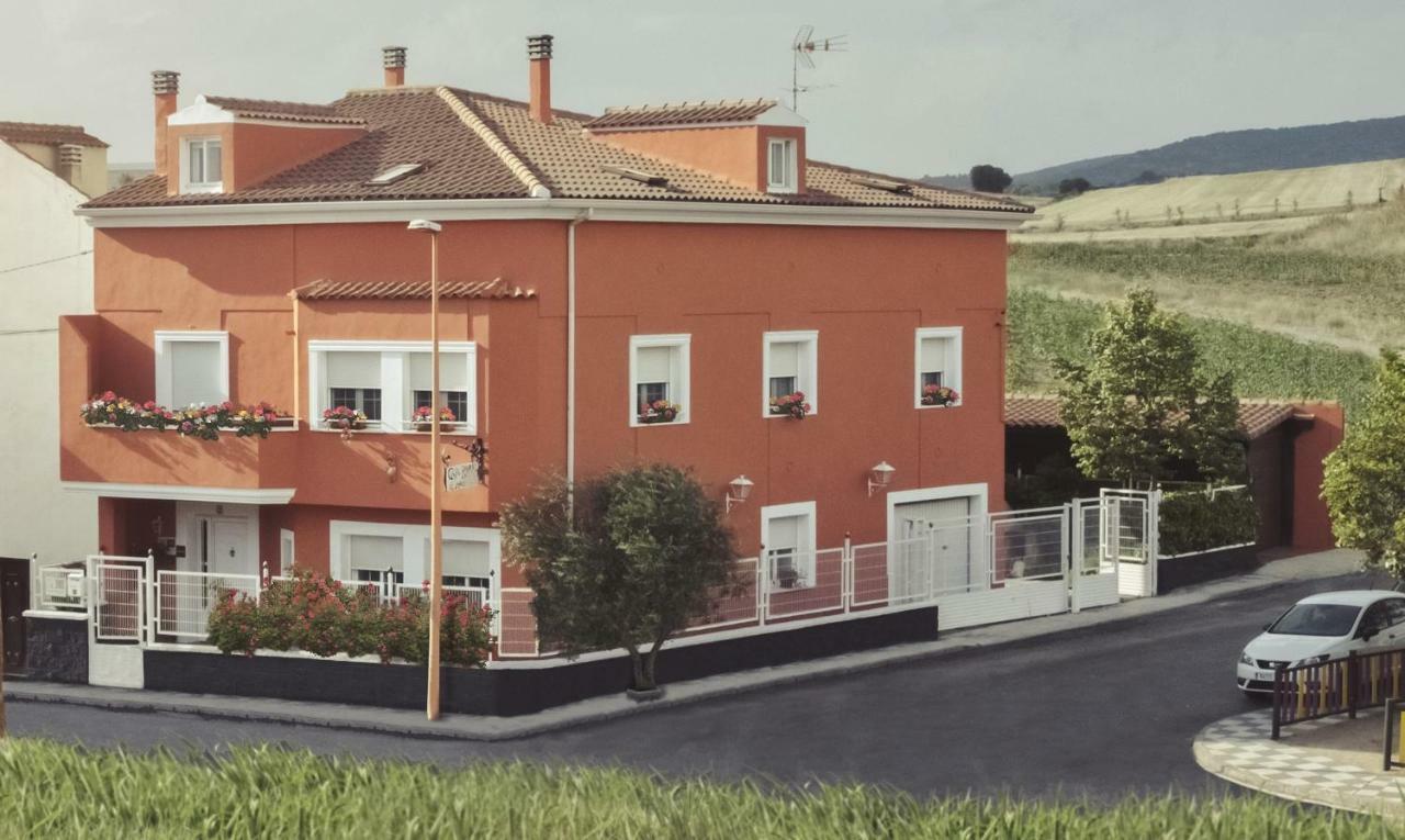 Apartamento 2 4/6 Pax Casa Rural El Sauce. A 2,5 Km De Cuenca Capital Nohales Eksteriør bilde