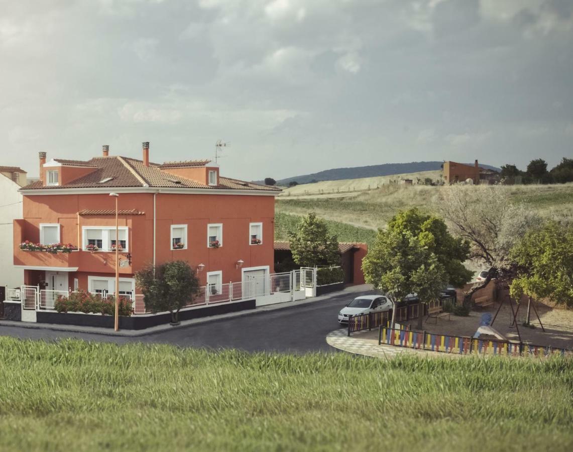 Apartamento 2 4/6 Pax Casa Rural El Sauce. A 2,5 Km De Cuenca Capital Nohales Eksteriør bilde
