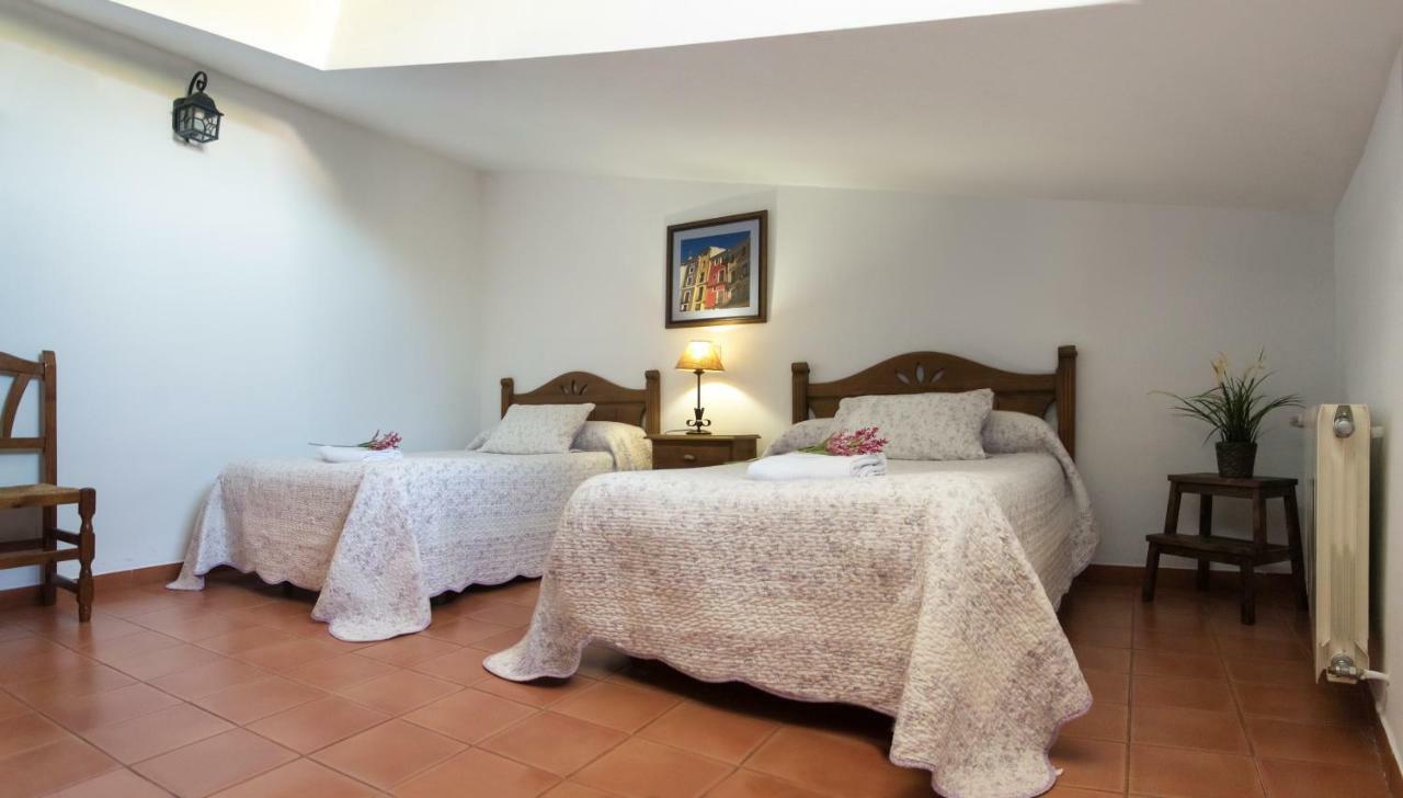 Apartamento 2 4/6 Pax Casa Rural El Sauce. A 2,5 Km De Cuenca Capital Nohales Eksteriør bilde