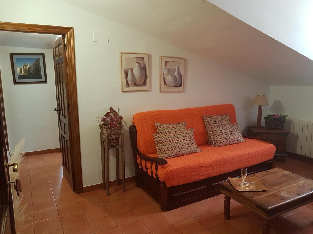 Apartamento 2 4/6 Pax Casa Rural El Sauce. A 2,5 Km De Cuenca Capital Nohales Eksteriør bilde