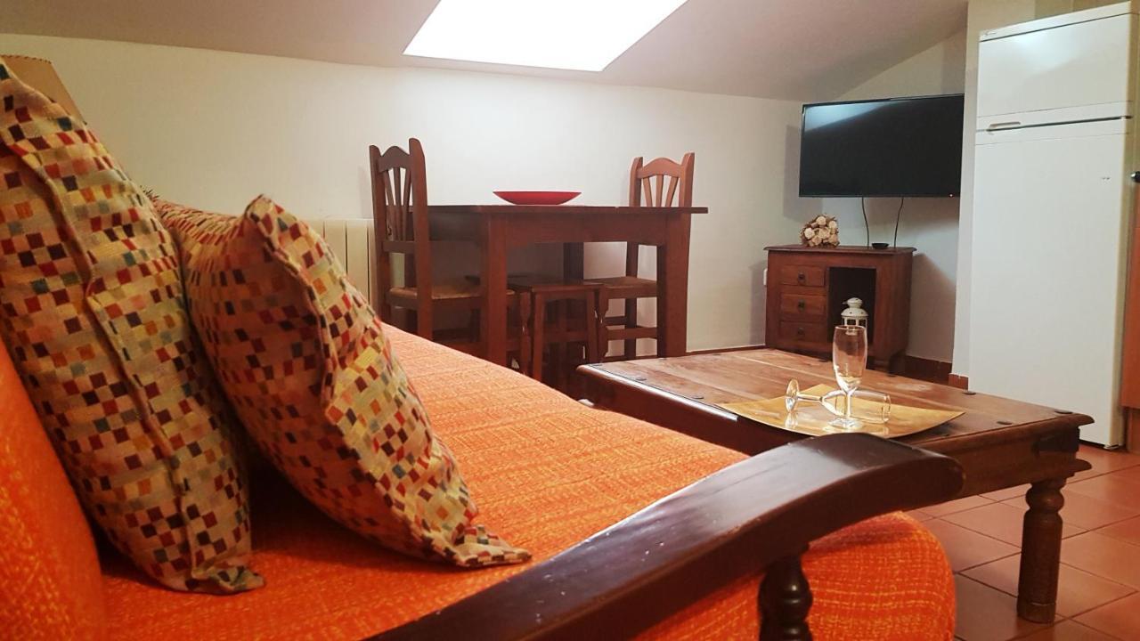 Apartamento 2 4/6 Pax Casa Rural El Sauce. A 2,5 Km De Cuenca Capital Nohales Eksteriør bilde